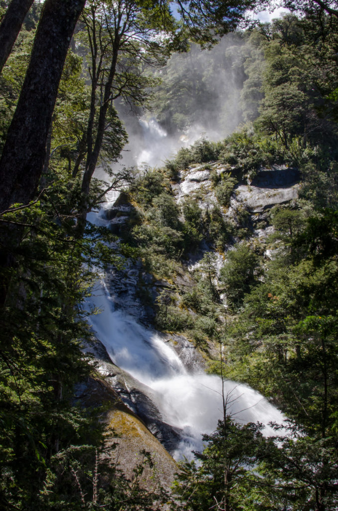 waterfall los lagos trail