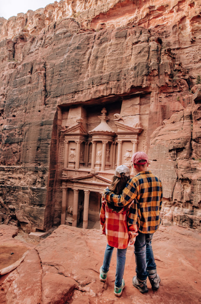 Petra Guide | The Essential Guide to Petra, Jordan. Everything you need to know to plan your trip | #petra #jordan #travelwithkids #familyvacation