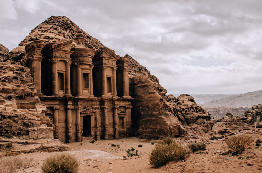 2 Day Hiking Guide to Petra. Vista View of the Monastery 