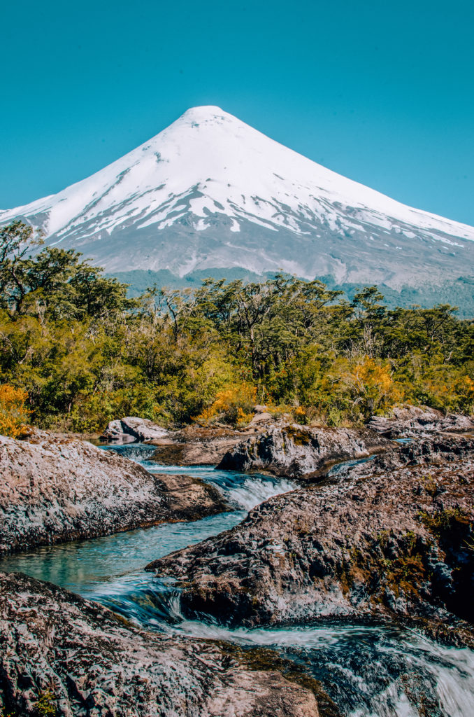 Chile Travel Guides: Hiking Guides, Hot Spring Guides, Travel with kids | #chile #travelguide #travel #driftwoodsfamily #familyholiday